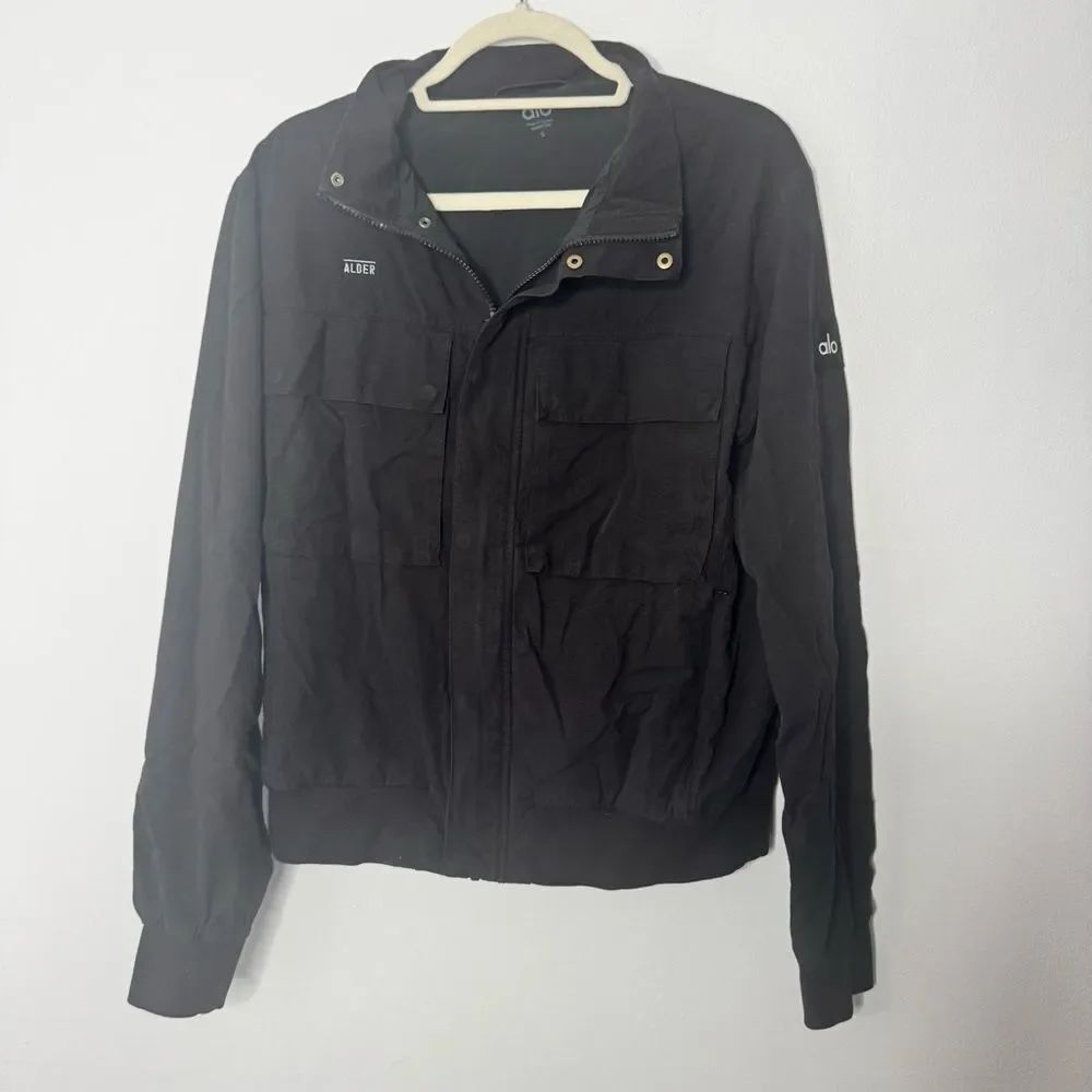 Alo yoga zip up jacket size small